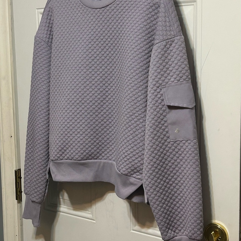 Women's Quilted Crewneck Sweatshirt - Light Purple